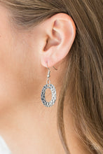 Load image into Gallery viewer, Metro Scene Paparazzi Lanyard - Silver