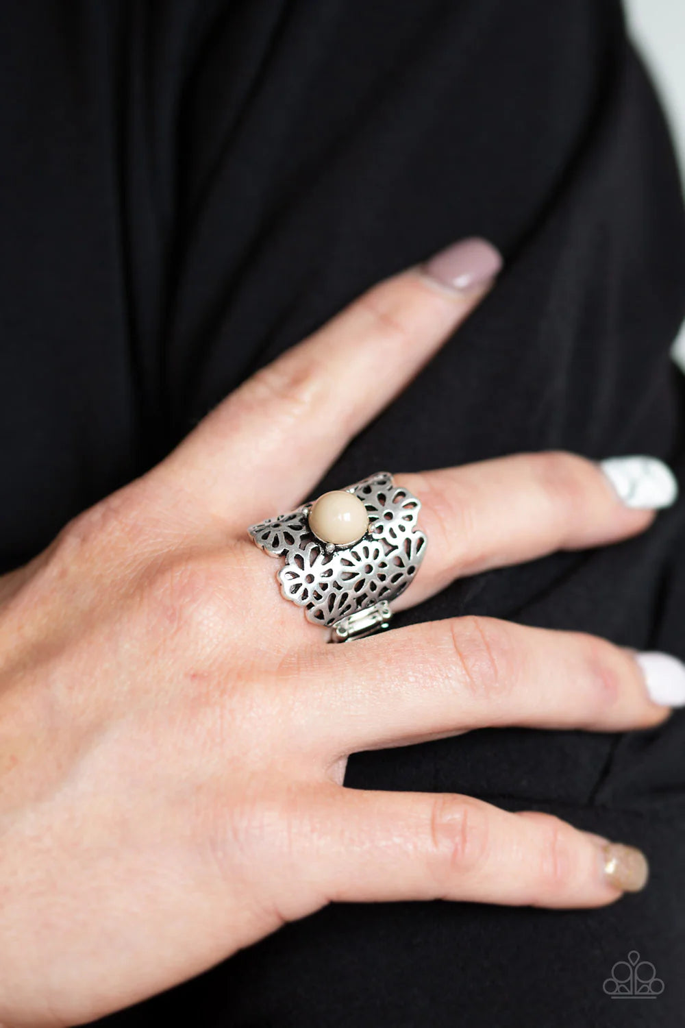 Flower Shower - Brown ♥ Ring