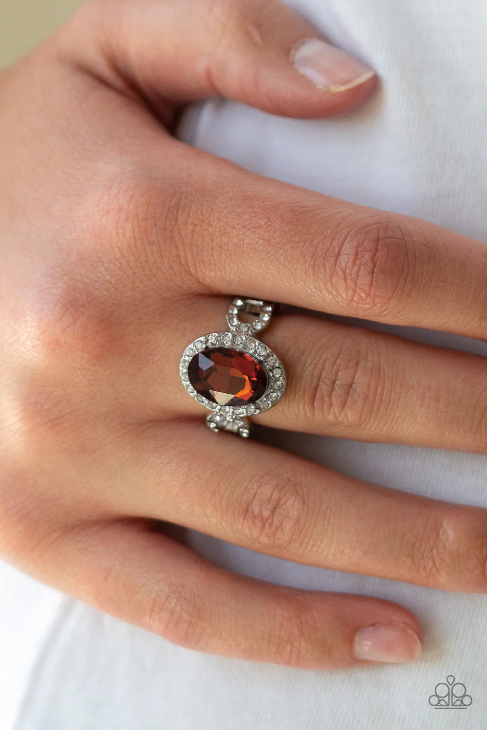 Magnificent Majesty - Brown ♥ Ring