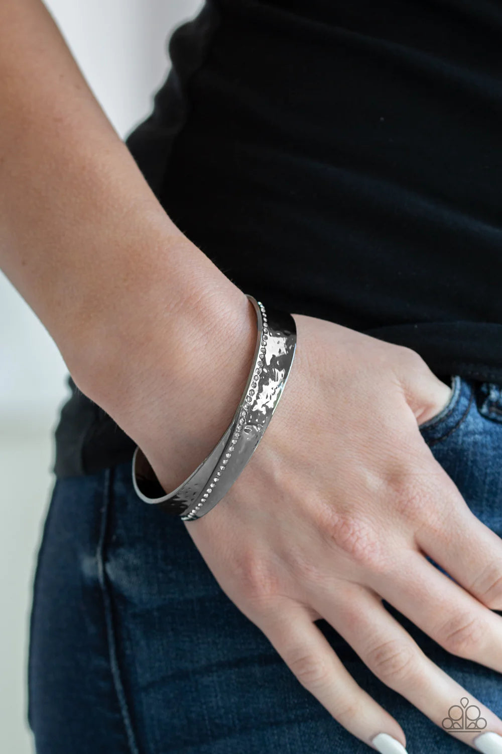 Paparazzi ♥ Bring The Bling - Black - Gunmetal ♥ Cuff Bracelet