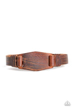 Load image into Gallery viewer, Plainly Pioneer - Brown ♥ Leather Bracelet
