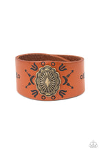 Load image into Gallery viewer, Desert Badlands - Brass ♥ Leather Bracelet

