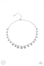 Load image into Gallery viewer, Minimal Magic Paparazzi Choker Necklace - Silver
