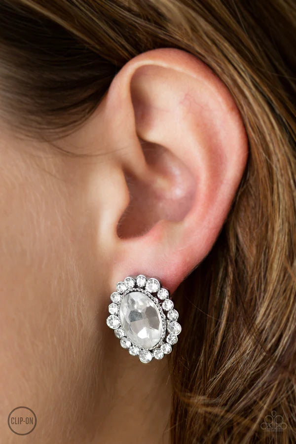 Paparazzi ♥ Hold Court - White ♥ Clip-On