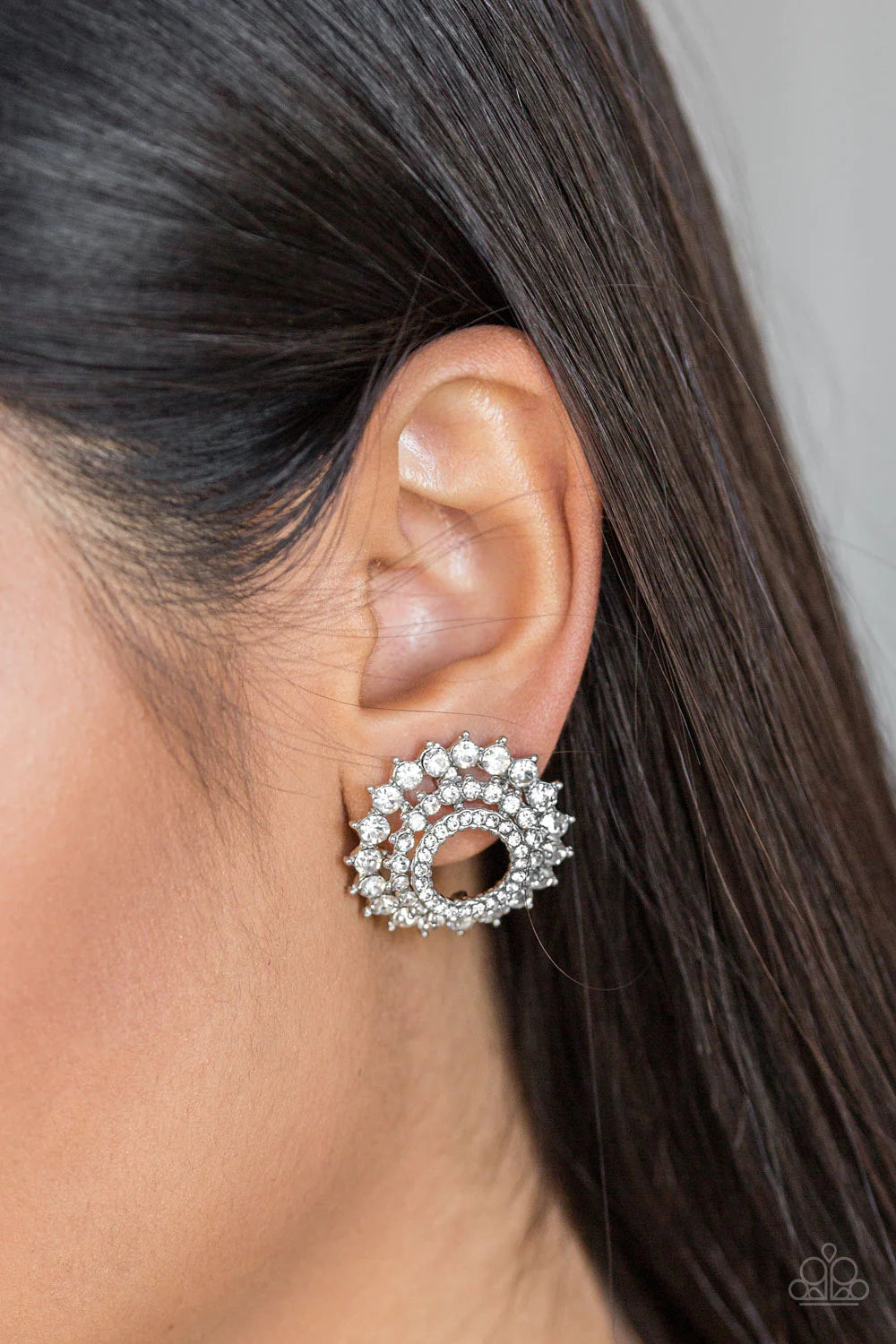 Paparazzi ♥ Buckingham Beauty - White ♥ Post Earrings