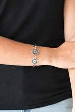 Load image into Gallery viewer, Paparazzi ♥ Funky Flower Child - Silver ♥ Bracelet
