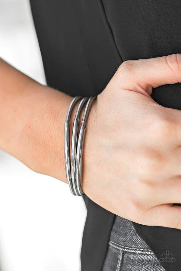 Paparazzi ♥ Its A Stretch - Black -Gunmetal ♥ Bracelet