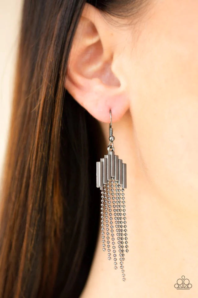 Paparazzi ♥ Radically Retro - Black - Gunmetal ♥ Earrings