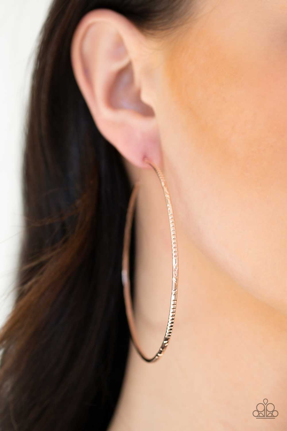 Sleek Fleek Paparazzi Hoop Earring - Rose Gold