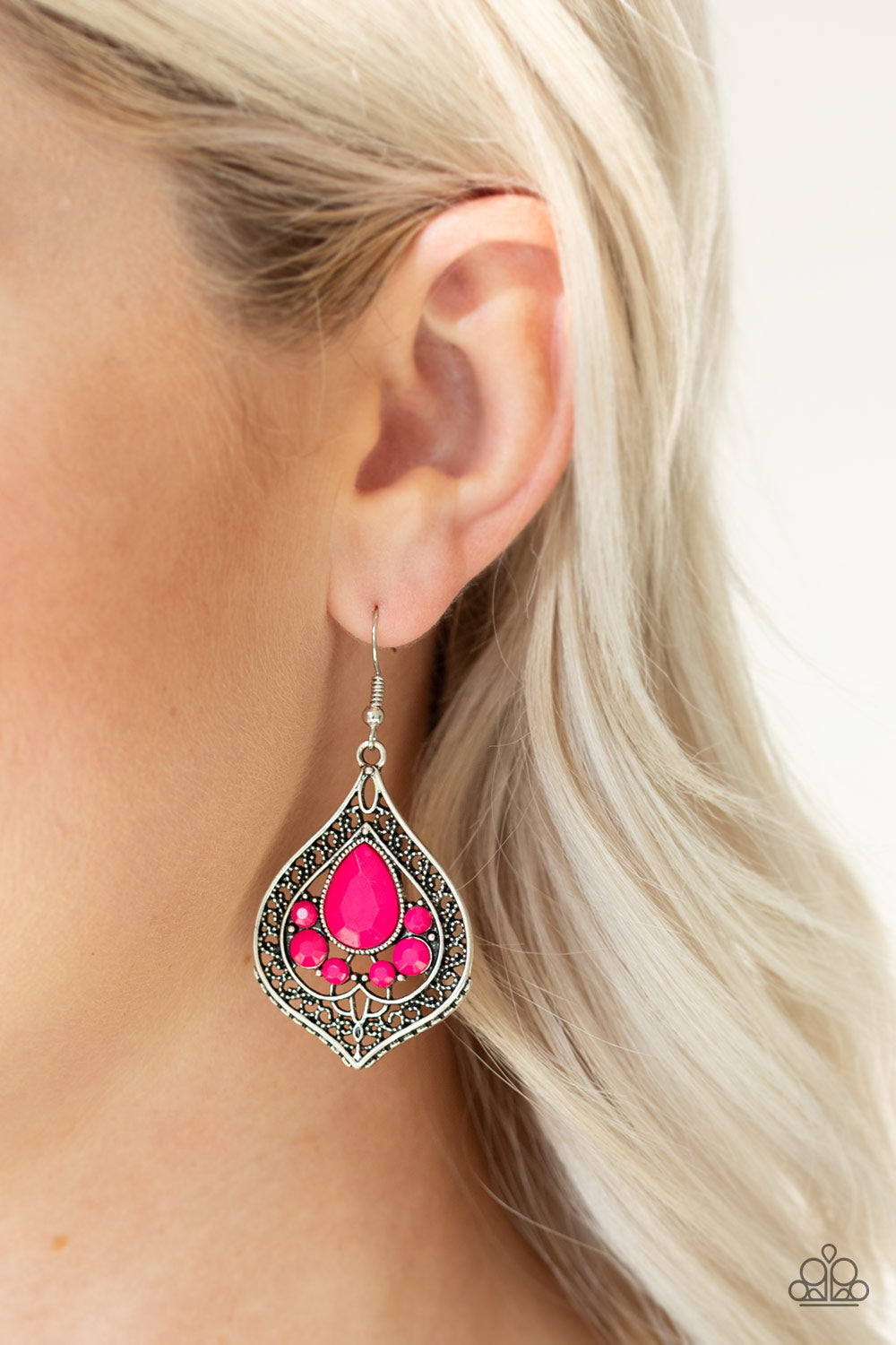 Malibu Mama Paparazzi Earring - Pink