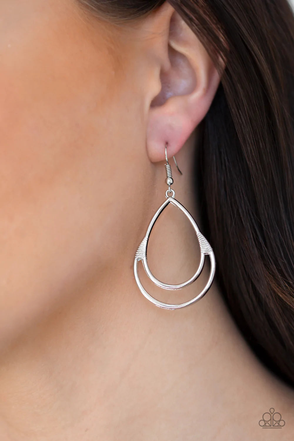 Paparazzi ♥ Simple Glisten - Silver ♥ Earrings