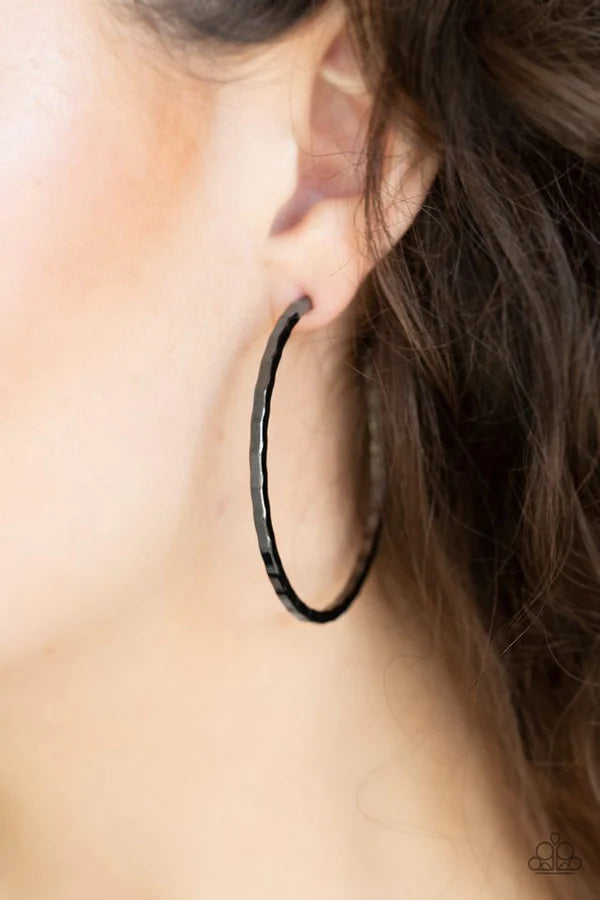 Paparazzi ♥ Totally Throwback - Black - Gunmetal ♥ Hoop Earrings