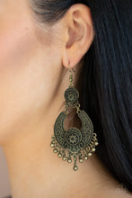 Load image into Gallery viewer, Paparazzi ♥ Sunny Chimes - Brass ♥ Earrings
