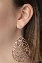 Load image into Gallery viewer, Paparazzi ♥ Grapevine Grandeur - Copper ♥ Earrings
