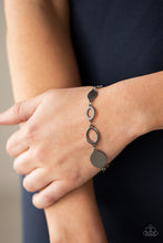 Load image into Gallery viewer, OVAL and Out Paparazzi Bracelet - Black - Gunmetal
