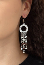 Load image into Gallery viewer, Primal Prestige Paparazzi Earring - White
