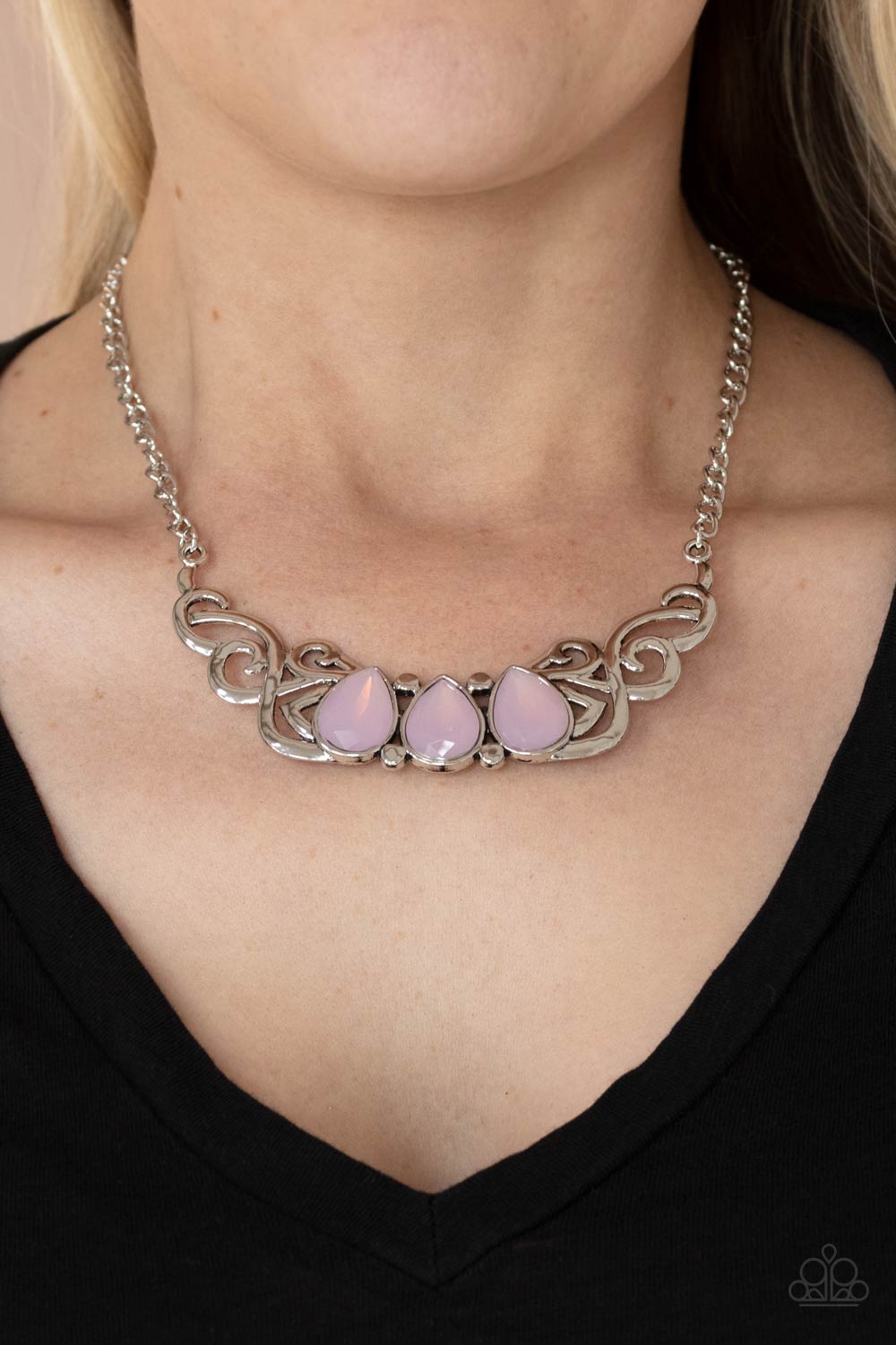 Heavenly Happenstance Paparazzi Necklace - Pink