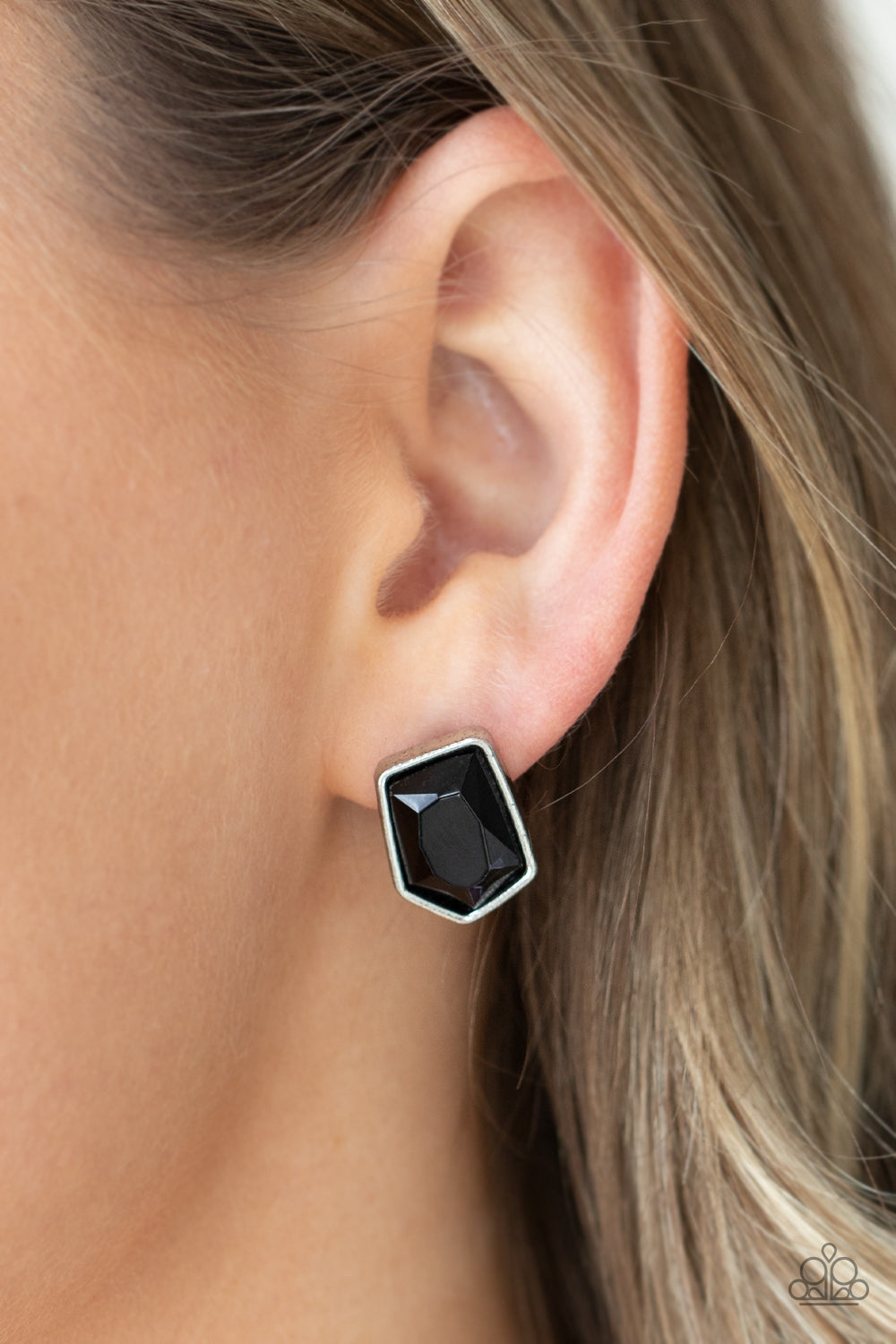 Indulge Me Paparazzi Post Earring - Black