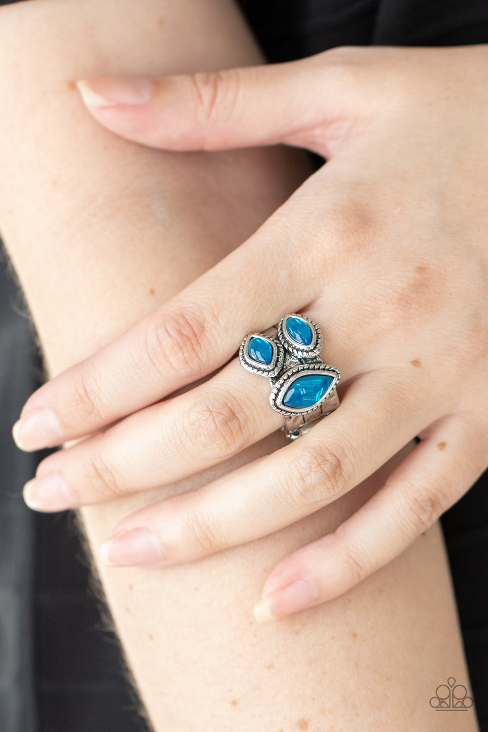 The Charisma Collector Paparazzi Ring - Blue
