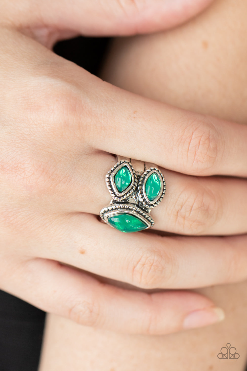 The Charisma Collector Paparazzi Ring - Green