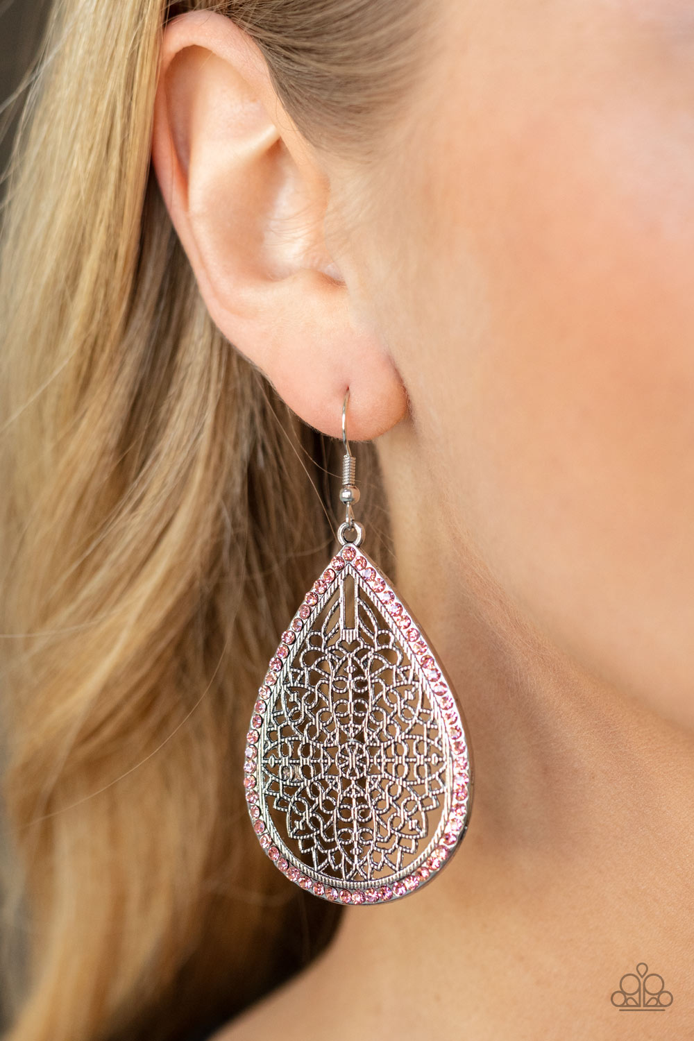 Fleur de Fantasy Paparazzi Earring - Pink