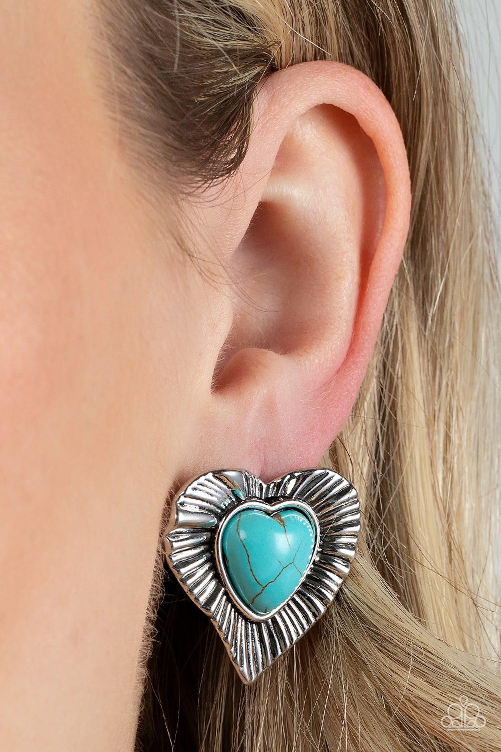 Rustic Romance Paparazzi Post Heart Earring - Blue - Turquoise Cracked Stone