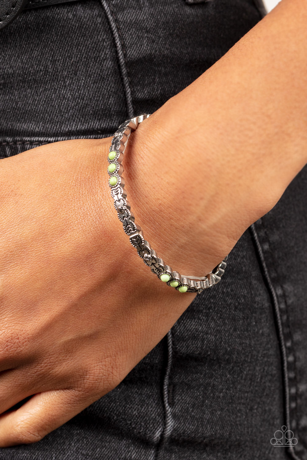 Living In The PASTURE Paparazzi Bracelet - Green