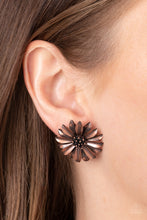 Load image into Gallery viewer, Daisy Dilemma Paparazzi Earring- Copper
